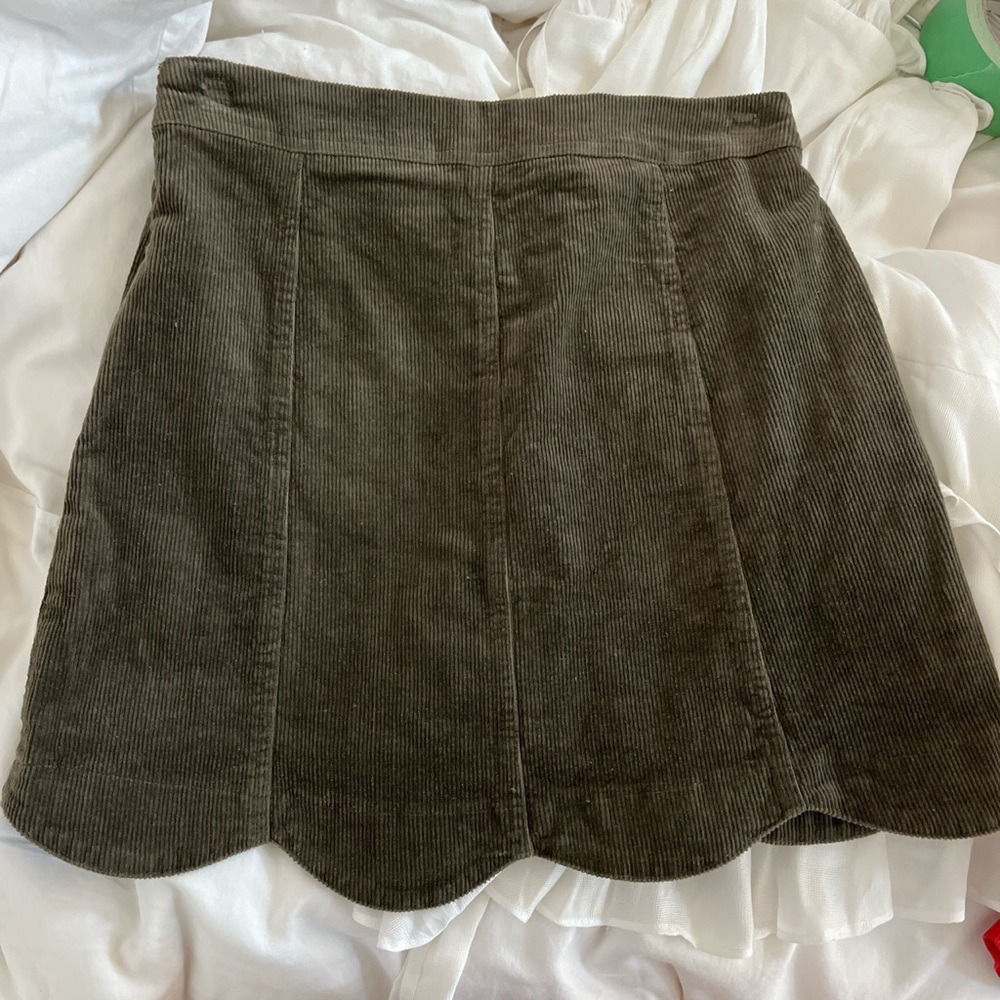 Olive green corduroy skirt!